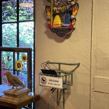 Blackbird Coffee House - Coffee & Tea Near Me - Albuquerque, New Mexico