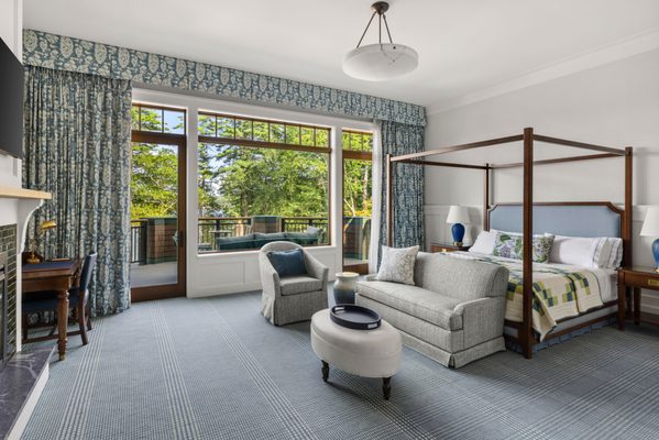 The Lake Estate on Winnisquam by null