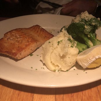 R+D Kitchen - Salmon with mashed potatoes - New American Near Me - Newport Beach, California R+D Kitchen - Salmon with mashed potatoes - New American Near Me - Newport Beach, California