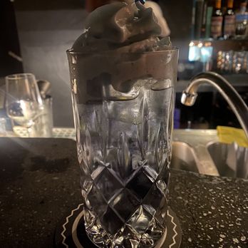 Zephyr Bar - Cocktail Bars Near Me - Munich, BY