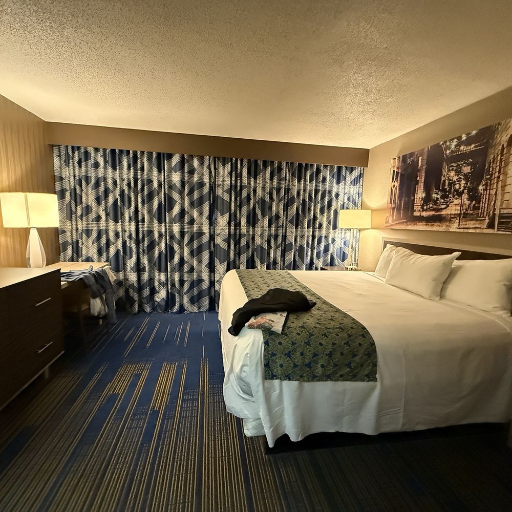 Horseshoe Casino - Bedroom - Hotels Near Me - Saint Louis, Missouri Horseshoe Casino - Bedroom - Hotels Near Me - Saint Louis, Missouri