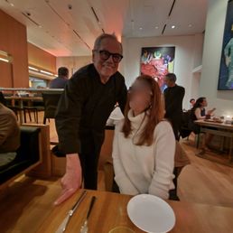 Wolfgang Puck making the rounds and greeting the guests. Wolfgang Puck making the rounds and greeting the guests.