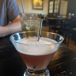 Bullys Restaurant & Pub