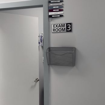 Holy Cross Urgent Care - Urgent Care Near Me - Pacoima, California