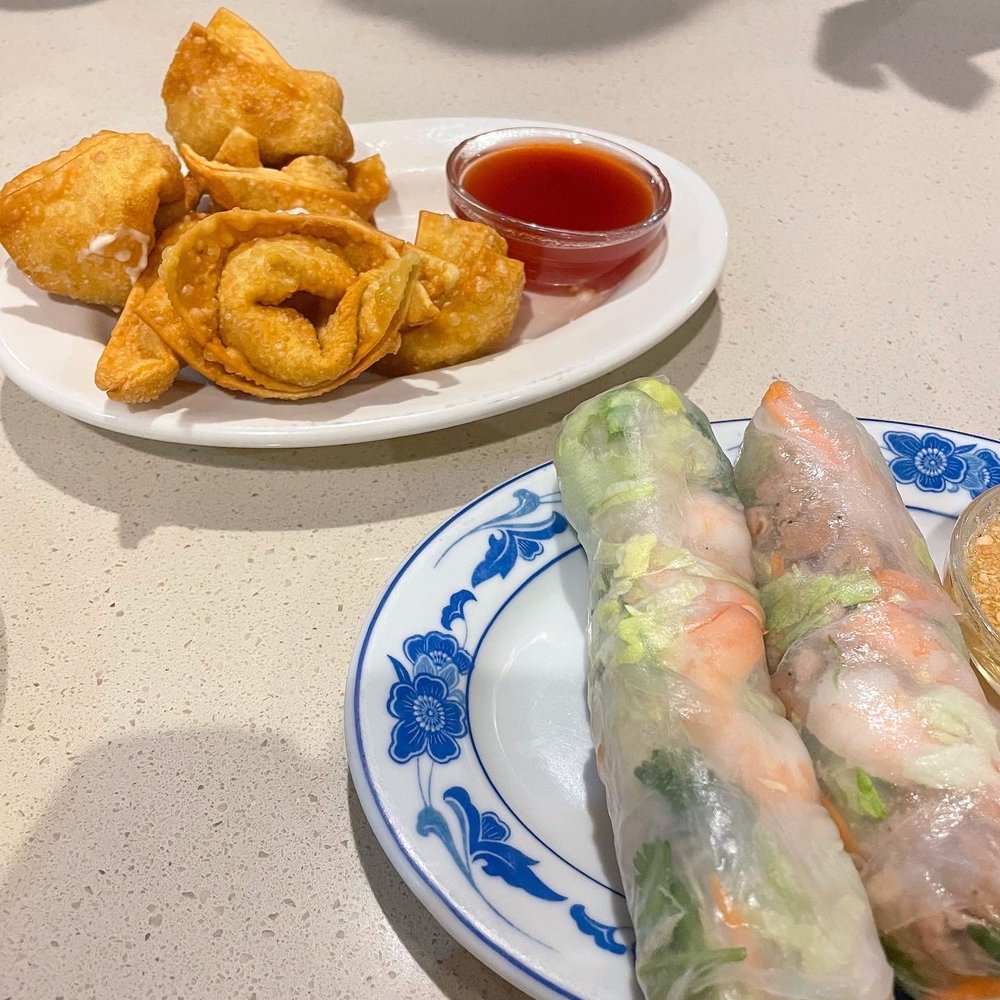 Na's Thai Cafe - Spring Rolls and Wontons - Thai Near Me - Chanhassen, Minnesota Na's Thai Cafe - Spring Rolls and Wontons - Thai Near Me - Chanhassen, Minnesota