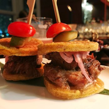 MO Bar + Lounge - Tostones slider ($5 each) - Lounges Near Me - Miami, Florida MO Bar + Lounge - Tostones slider ($5 each) - Lounges Near Me - Miami, Florida