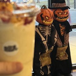 The Ice Creamatory - Halloween decor