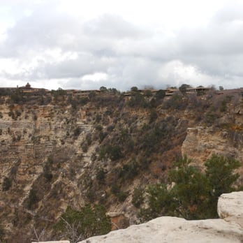 Thunderbird Lodge - Looking towards the El Tovar and Thunderbird lodgings. - Hotels Near Me