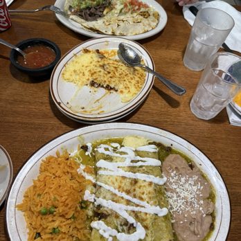 La Quebrada - Mexican Near Me - Aurora, Illinois