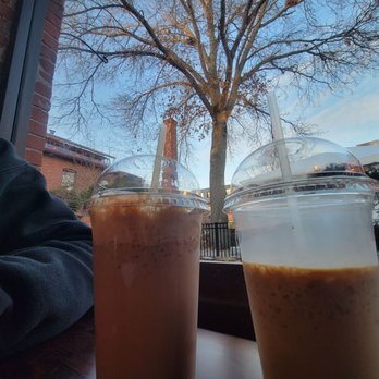 Mystic River Chocolate Cafe - Nice view as you sip your caffeinated concoction. - Chocolatiers & Shops Near Me - Mystic, Connecticut