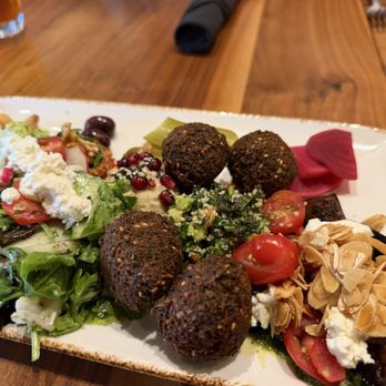 DishDash - Vegetarian Delight- 6/26" - Middle Eastern Near Me - Sunnyvale, California DishDash - Vegetarian Delight- 6/26" - Middle Eastern Near Me - Sunnyvale, California