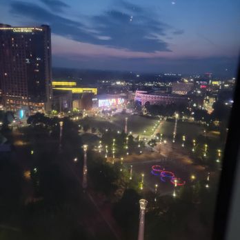 SkyView Atlanta - Amusement Parks Near Me - Atlanta, Georgia