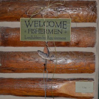 Lure Me Inn - Fishermen are welcome here. Others, too. - Hotels Near Me - Ennis, Montana Lure Me Inn - Fishermen are welcome here. Others, too. - Hotels Near Me - Ennis, Montana