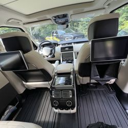 Range Rover interior detail
