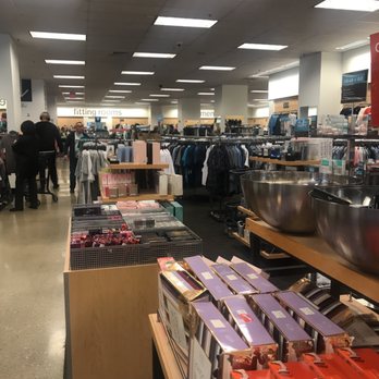 Nordstrom Rack - Department Stores Near Me - Chicago, Illinois