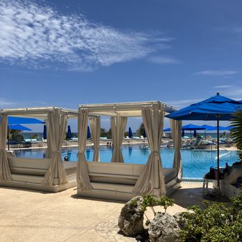 Live Aqua Resort - Cabana Pool - Resorts Near Me - Cancún, ROO
