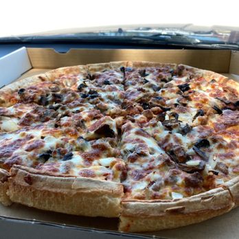 Chow Hound - Combo Pizza sans green peppers! - Fast Food Near Me - Green River, Utah Chow Hound - Combo Pizza sans green peppers! - Fast Food Near Me - Green River, Utah