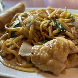 Chicken Lo Mein