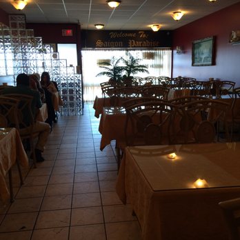 Saigon Paradise Restaurant - Interior - Vietnamese Near Me - Edmonton, Alberta Saigon Paradise Restaurant - Interior - Vietnamese Near Me - Edmonton, Alberta