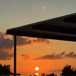 The Salty Seaster - Sunset in the Bermuda Triangle