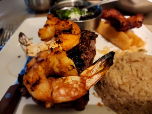 Gloria's Latin Cuisine by null