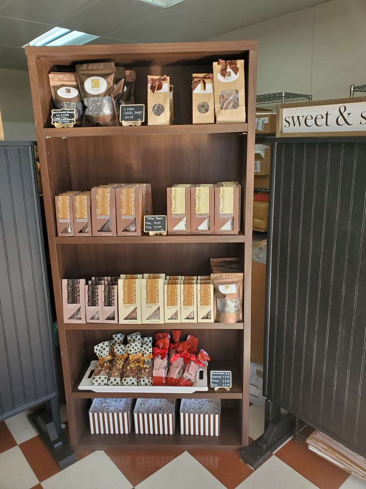 CAROLINA CANDY COMPANY Updated July 2024 19 Photos 894 S Kerr Ave