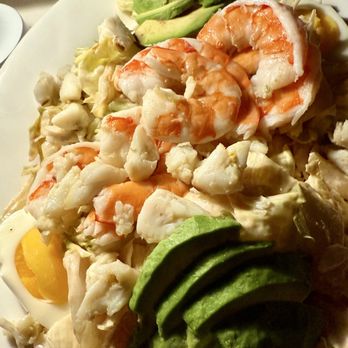 Tillies - Clump, crab Louie salad - Breakfast & Brunch Near Me - George Town, Florida