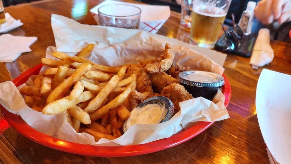 FIVE BUCKS DRINKERY Updated September 2024 24 Photos & 41 Reviews 7402 49th St N, Pinellas