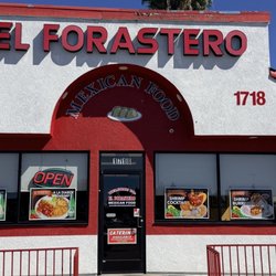 El Forastero Mexican Food - Front door