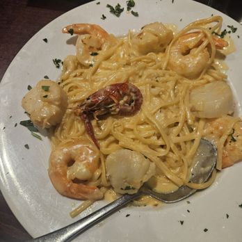 Mama's On the Hill - Seafood pasta - Italian Near Me - Saint Louis, Missouri