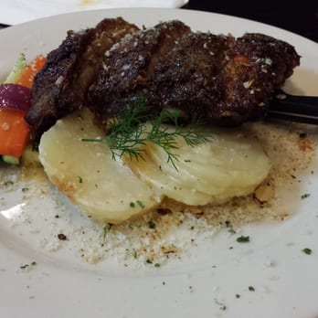 WeChat Cafe - Again the thai baby back ribs,  close up,  with some veggie, which was pretty good and potato Grattan. - Cafes Near Me - El Monte, California
