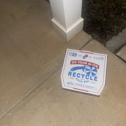 Domino's Pizza - My pizza being left on the porch