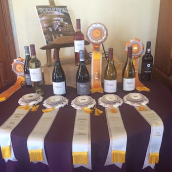 Robert Hall Winery - Robert Hall's award winning wines! - Wine Tasting Room Near Me - Paso Robles, California Robert Hall Winery - Robert Hall's award winning wines! - Wine Tasting Room Near Me - Paso Robles, California