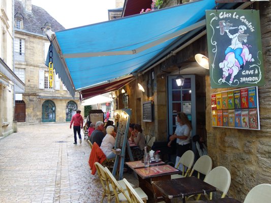 Chez le Gaulois by null