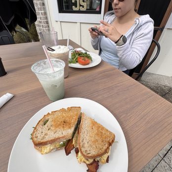 Coastal Skillet - Breakfast & Brunch Near Me - Charleston, South Carolina Coastal Skillet - Breakfast & Brunch Near Me - Charleston, South Carolina