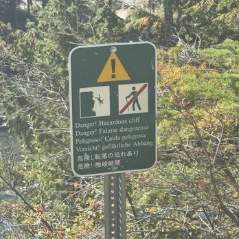 Bow River Trail - Stay on the path - Hiking Near Me - Banff, Alberta