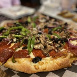 Destino's - Venitian pizza