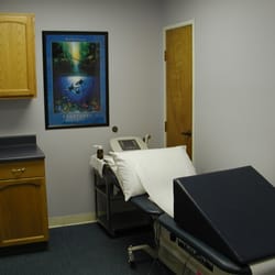 Sports Motion Physical Therapy Center - Private comfortable treatment rooms equipped with electronic mobilization tables. Comfort with multiple positions.