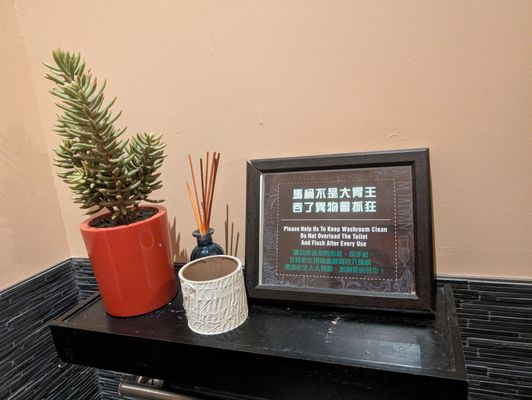 Grotto Tea Lounge by null