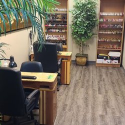 The Nail Spot - NAIL STATION