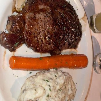 Bob's Steak & Chop House - Steakhouses Near Me - Dallas, Texas Bob's Steak & Chop House - Steakhouses Near Me - Dallas, Texas
