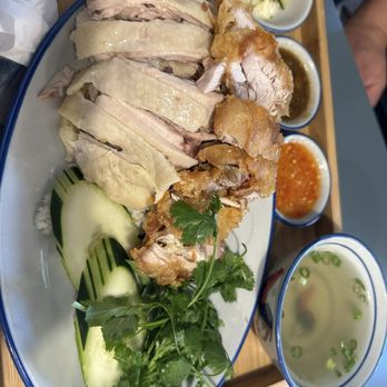 A Ma Chicken Rice - Combo chicken rice - Asian Fusion Near Me - Redmond, Washington