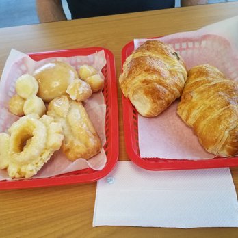 Daily Donut - Yummy brunch - Donuts Near Me - Peoria, Arizona