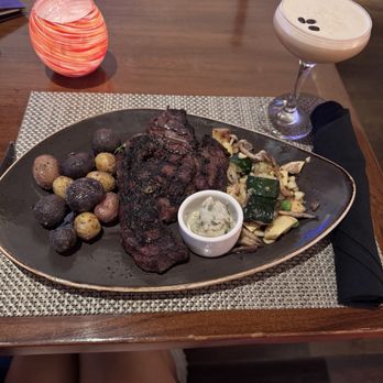 Avalon Grille - New American Near Me - Avalon, California Avalon Grille - New American Near Me - Avalon, California