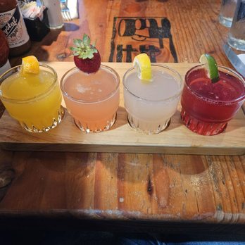 Hash House A Go Go - Mimosa flight - Breakfast & Brunch Near Me - San Diego, California Hash House A Go Go - Mimosa flight - Breakfast & Brunch Near Me - San Diego, California