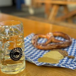 Schweinhaus Biergarten