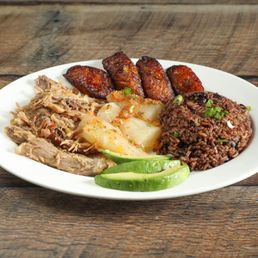 Best Colombian dish I've had in SWFL. Owner, Carlos was amazing, he even came over to our table to check on us. Will be coming again !!