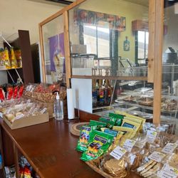 4tea Kauai Bakeshop & Variety Store