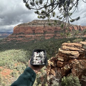 Devil's Bridge Trail - Eating Dragon fruit with a view - Hiking Near Me - Sedona, Arizona Devil's Bridge Trail - Eating Dragon fruit with a view - Hiking Near Me - Sedona, Arizona