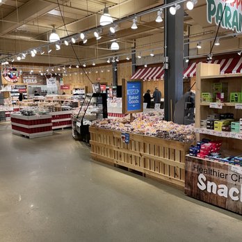 Stew Leonard’s - Paramus Park Mall - Grocery Near Me - Paramus, New Jersey Stew Leonard’s - Paramus Park Mall - Grocery Near Me - Paramus, New Jersey